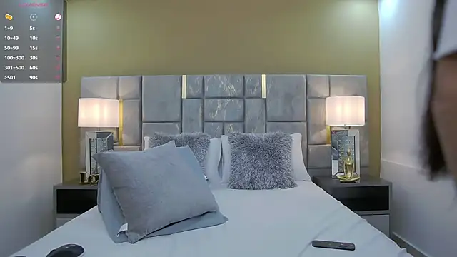 Little Amarantha online show from 09-18-25, 01:36