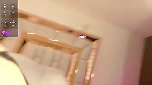 im yours 01 online show from 02-22-26, 04:15