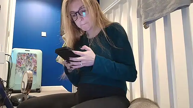 short sweetpea online show from 10-19-25, 10:40