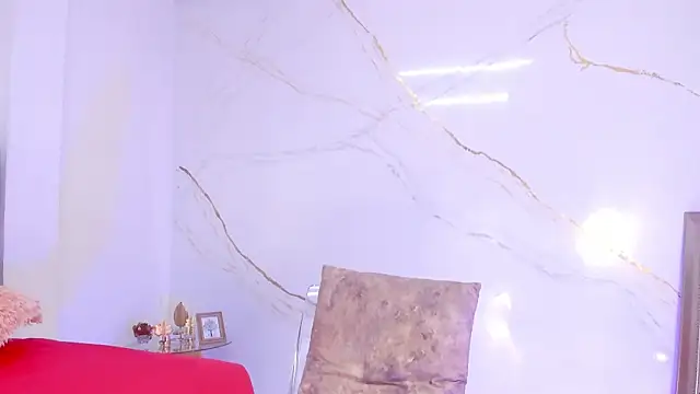 IsiisLovei online show from 11-29-25, 02:39