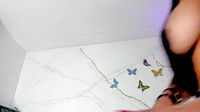 IsiisLovei online show from 05-21-26, 03:42