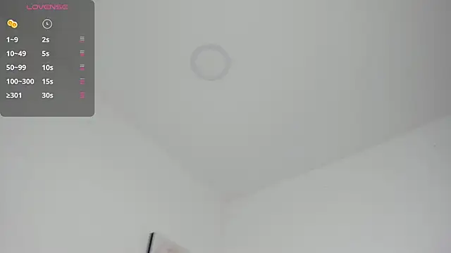 Snapshot of julieth_sanz chatting on 02-26-25, 11:11 julieth sanz online show from 02-26-25, 11:11