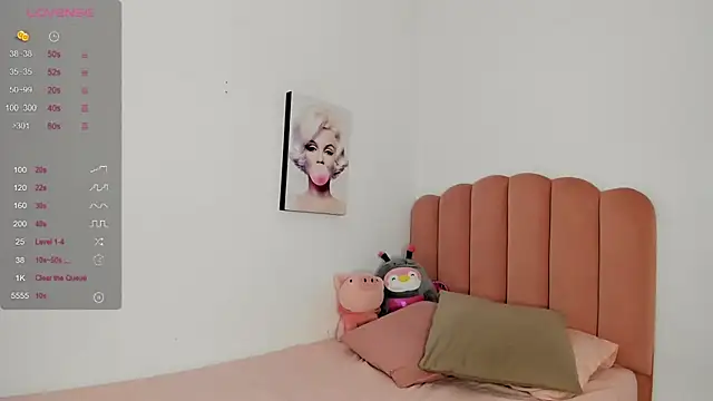 Snapshot of julieth_sanz chatting on 02-20-25, 11:20 julieth sanz online show from 02-20-25, 11:20