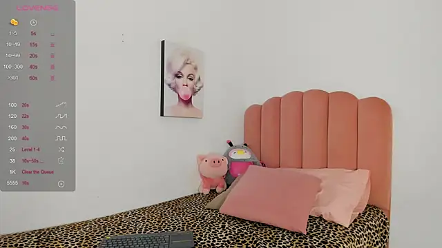 Snapshot of julieth_sanz chatting on 02-12-25, 11:29 julieth sanz online show from 02-12-25, 11:29