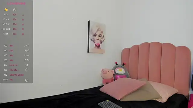 Snapshot of julieth_sanz chatting on 02-10-25, 11:25 julieth sanz online show from 02-10-25, 11:25