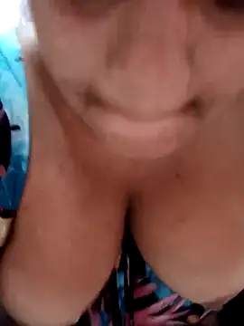 Hilarybunnyy online show from 01-19-25, 04:25