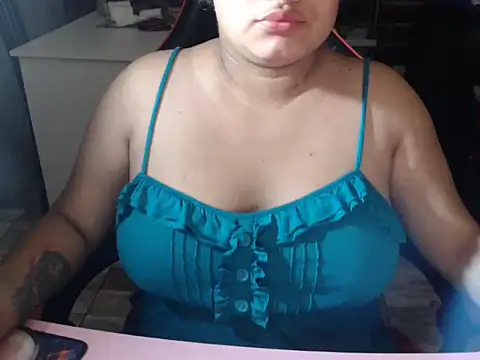 Hilarybunnyy online show from 12-02-25, 03:52