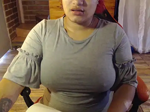 Hilarybunnyy online show from 04-02-26, 05:30