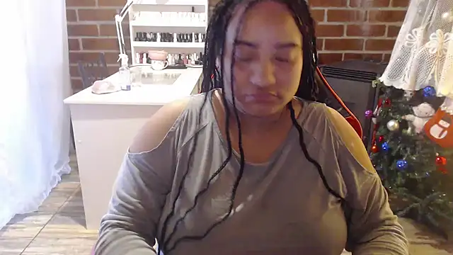 Hilarybunnyy online show from 10-30-25, 04:26