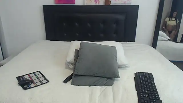 Snapshot of katiehotx chatting on 07-03-26, 01:56 katiehotx online show from 07-03-26, 01:56