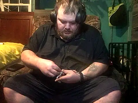 Snapshot of fatdickdaddy448 chatting on 12-09-24, 10:43 fatdickdaddy448 online show from 12-09-24, 10:43