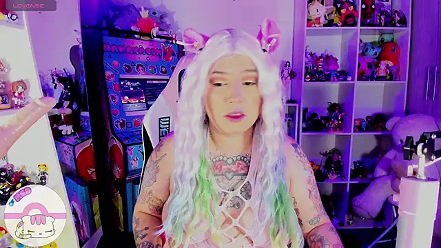 Snapshot of meda_kawaii_ chatting on 01-19-25, 12:49 meda kawaii  online show from 01-19-25, 12:49