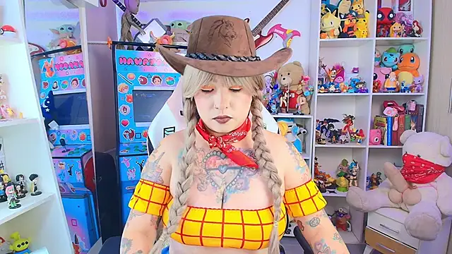 Snapshot of meda_kawaii_ chatting on 10-02-25, 09:51 meda kawaii  online show from 10-02-25, 09:51