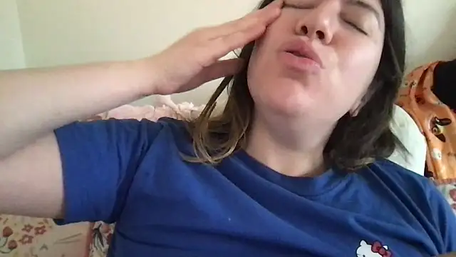 HYPHYtype online show from 10-15-25, 07:44