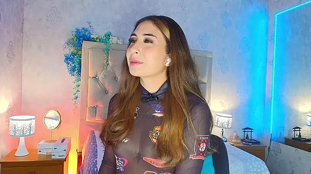 Snapshot of nini_love01 chatting on 09-25-25, 03:45 nini love01 online show from 09-25-25, 03:45