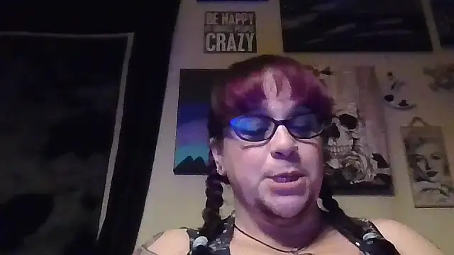 Snapshot of GothyBaby chatting on 11-21-25, 01:48 GothyBaby online show from 11-21-25, 01:48