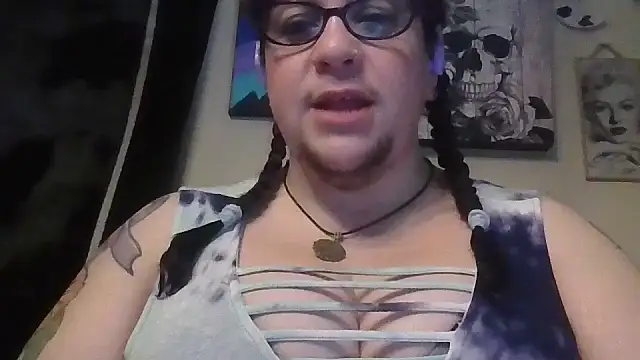 Snapshot of GothyBaby chatting on 11-21-25, 05:45 GothyBaby online show from 11-21-25, 05:45