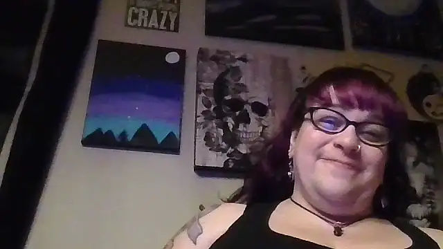 GothyBaby online show from 10-17-25, 01:53