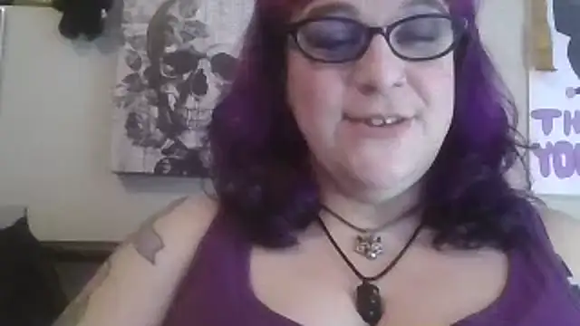 Snapshot of GothyBaby chatting on 05-07-26, 09:51 GothyBaby online show from 05-07-26, 09:51