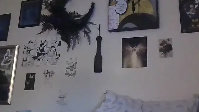 Snapshot of GothyBaby chatting on 02-05-26, 09:54 GothyBaby online show from 02-05-26, 09:54