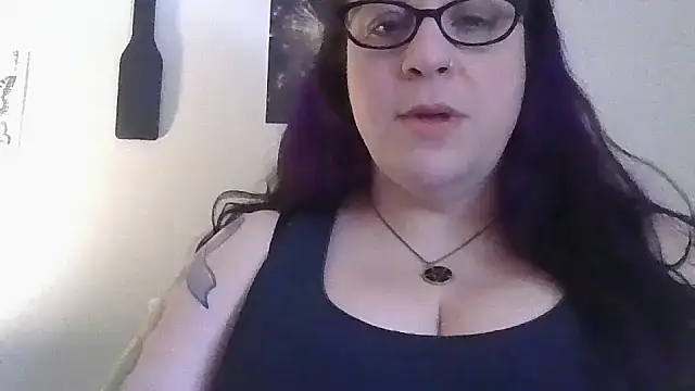 Snapshot of GothyBaby chatting on 02-06-26, 06:48 GothyBaby online show from 02-06-26, 06:48