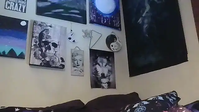 Snapshot of GothyBaby chatting on 11-03-25, 06:00 GothyBaby online show from 11-03-25, 06:00