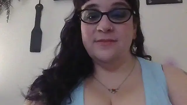 Snapshot of GothyBaby chatting on 01-16-26, 03:54 GothyBaby online show from 01-16-26, 03:54