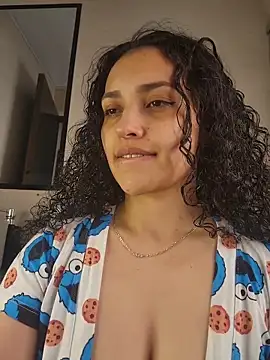 Lucy Marin online show from 10-25-25, 03:45