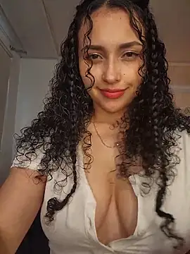 Lucy Marin online show from 10-22-25, 05:12