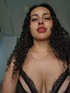 Lucy Marin online show from 02-12-26, 05:34