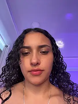 Lucy Marin online show from 10-07-25, 09:38