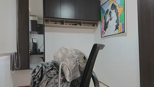 Snapshot of Cherry_1992 chatting on 02-27-26, 01:55 Cherry 1992 online show from 02-27-26, 01:55