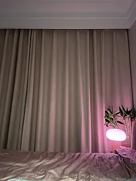 sphynx- - online show from 11-30-25, 01:23