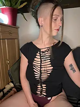 MenaDreadfull online show from 02-05-26, 06:26