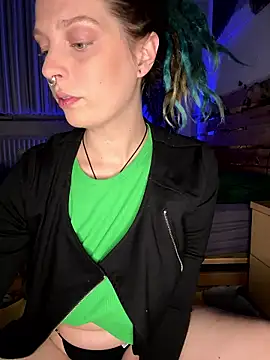 MenaDreadfull online show from 01-10-26, 04:13