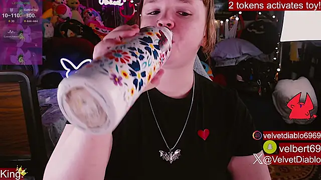 VelvetDiablo online show from 05-19-26, 11:56