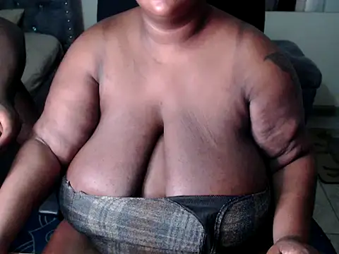 ebonybbwcouples online show from 11-27-25, 11:38