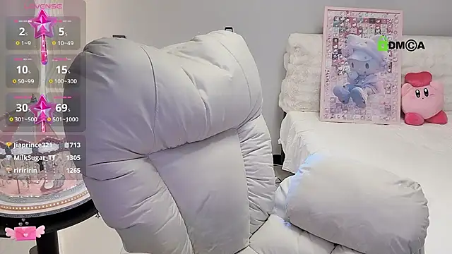 Snapshot of Happy_Kitty chatting on 09-18-25, 01:47 Happy Kitty online show from 09-18-25, 01:47