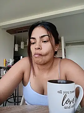 Snapshot of Ivanna2 chatting on 06-04-26, 12:54 Ivanna2 online show from 06-04-26, 12:54