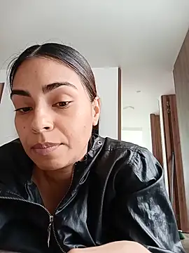 Ivanna2 online show from 05-19-26, 04:03