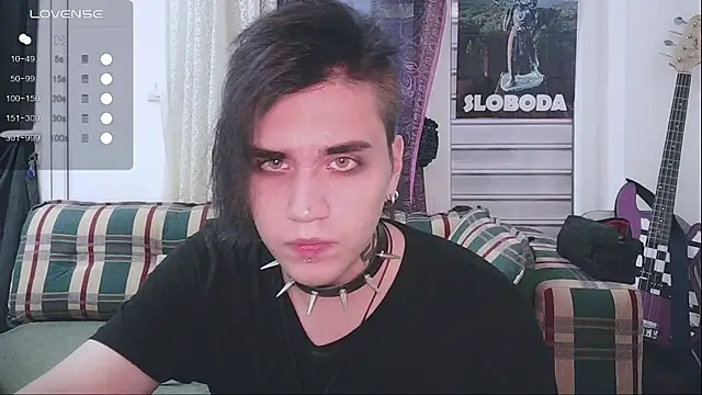 Snapshot of sademobeer chatting on 09-10-25, 08:02 sademobeer online show from 09-10-25, 08:02