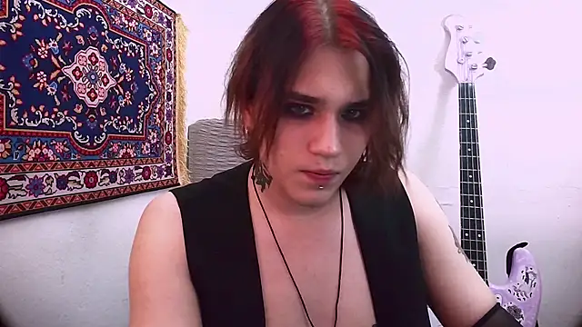 Snapshot of sademobeer chatting on 03-12-25, 08:20 sademobeer online show from 03-12-25, 08:20