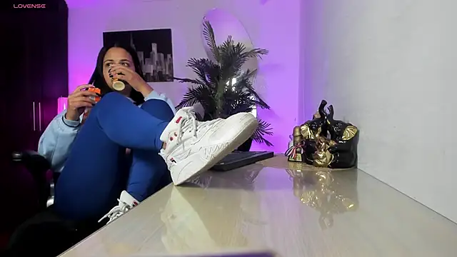 Amaia Bushida online show from 10-09-25, 02:12