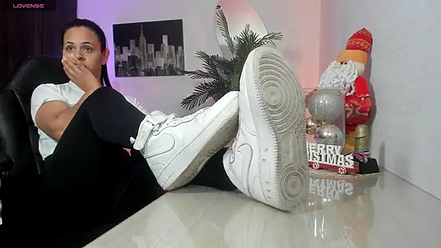 Amaia Bushida online show from 11-25-25, 02:12