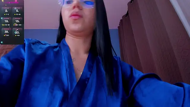 Snapshot of VictoriaLeia chatting on 03-19-25, 04:57 VictoriaLeia online show from 03-19-25, 04:57