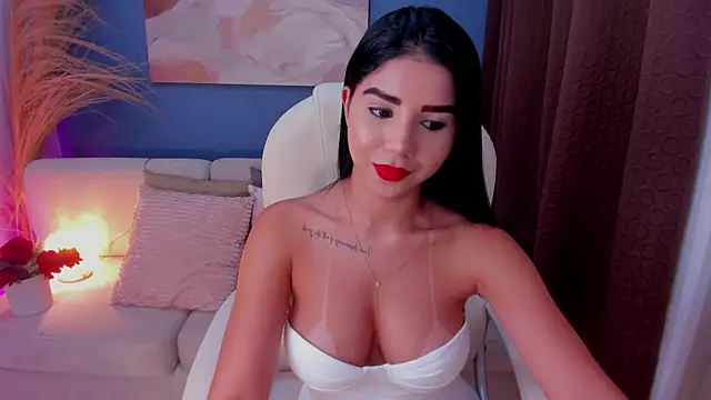 Snapshot of VictoriaLeia chatting on 02-11-25, 01:52 VictoriaLeia online show from 02-11-25, 01:52
