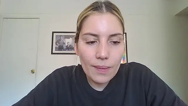 Snapshot of alaanna_new chatting on 09-23-25, 06:26 alaanna new online show from 09-23-25, 06:26