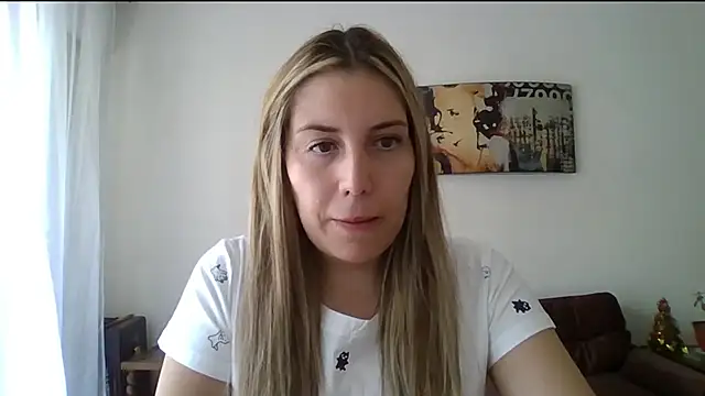 Snapshot of alaanna_new chatting on 01-04-25, 03:49 alaanna new online show from 01-04-25, 03:49