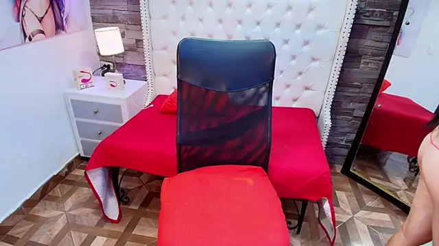 TRINY TS online show from 10-31-25, 09:32