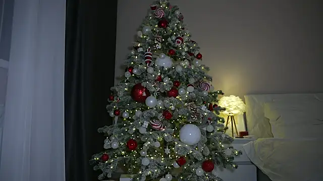 CatchMe1 online show from 11-21-25, 05:56